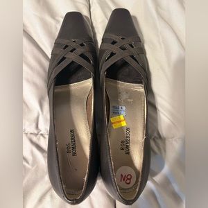 Ros Hommerson Women Black Slip On Dress Shoes Size 8 NWOT